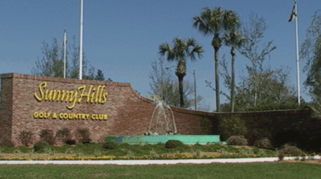 Sunny Hills, Florida offers a variety of activities, such as golf at the Sunny Hills Golf and Country Club.